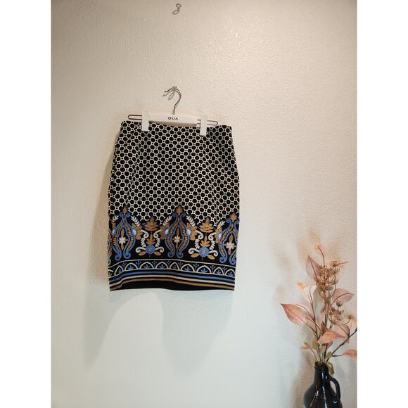 EUC J. McLaughlin Women's Size 2 Geometric & Floral Print Pencil Skirt - Picture 3 of 5